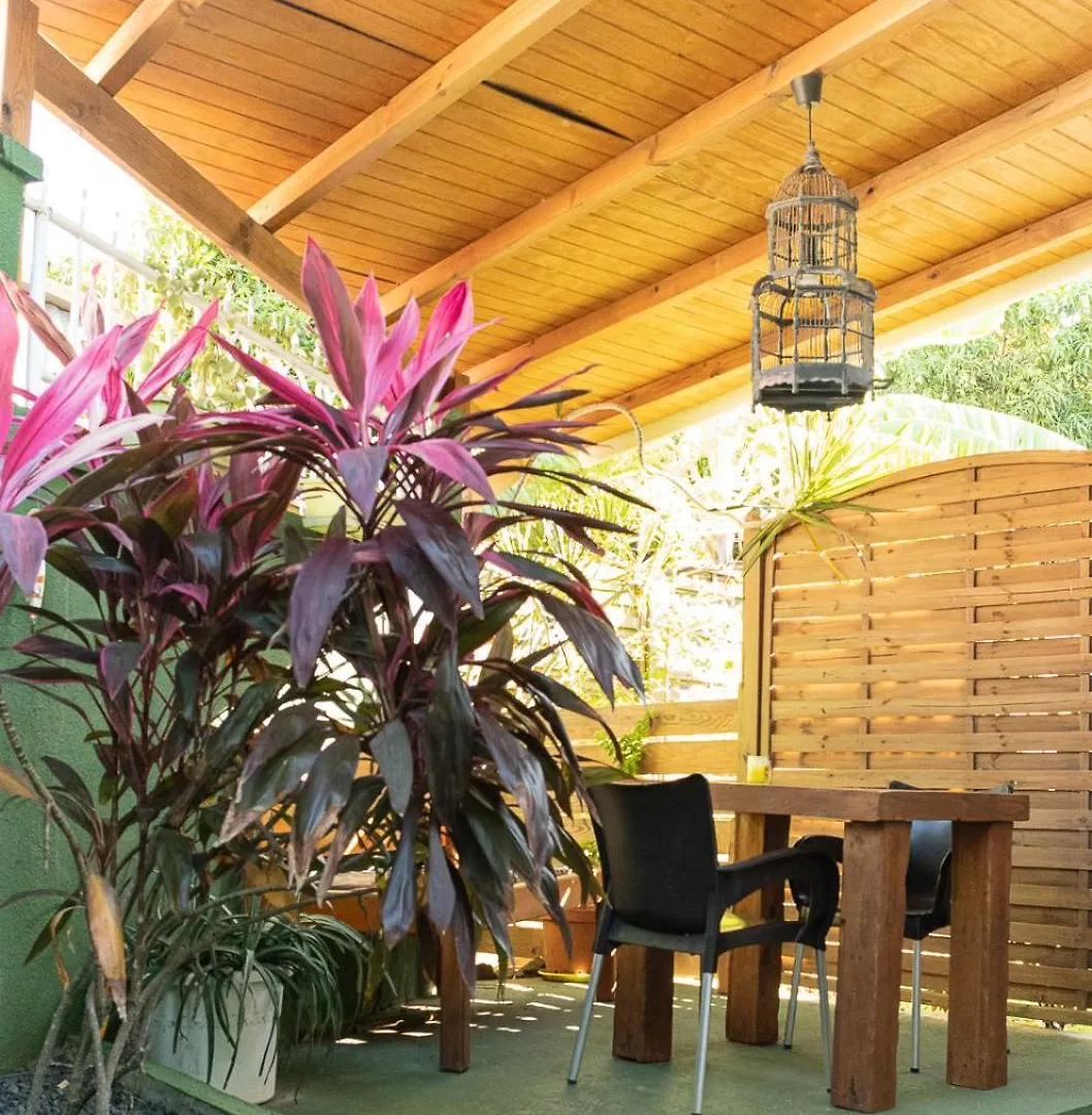Gites Rose Des Vents Deshaies 2*,  Guadeloupe